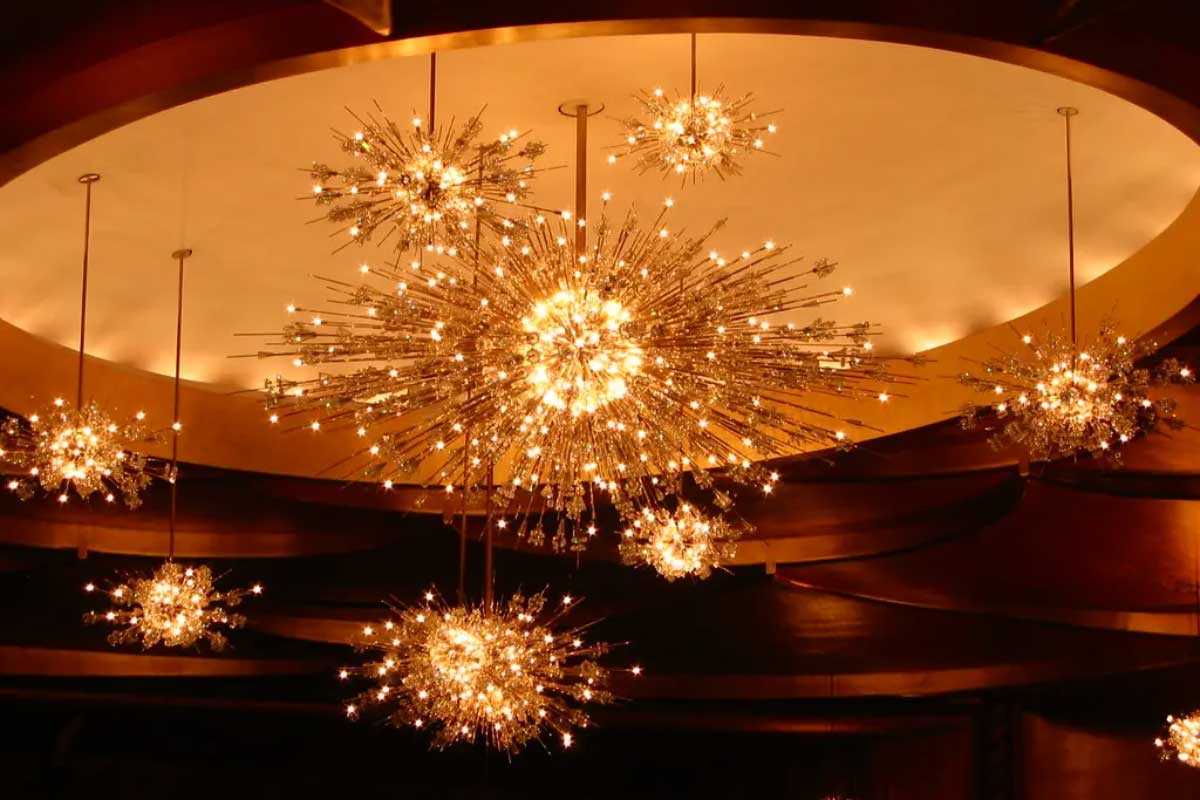 زیباترین لوستر کریستالی دنیا؛ Metropolitan Opera House، نیویورک