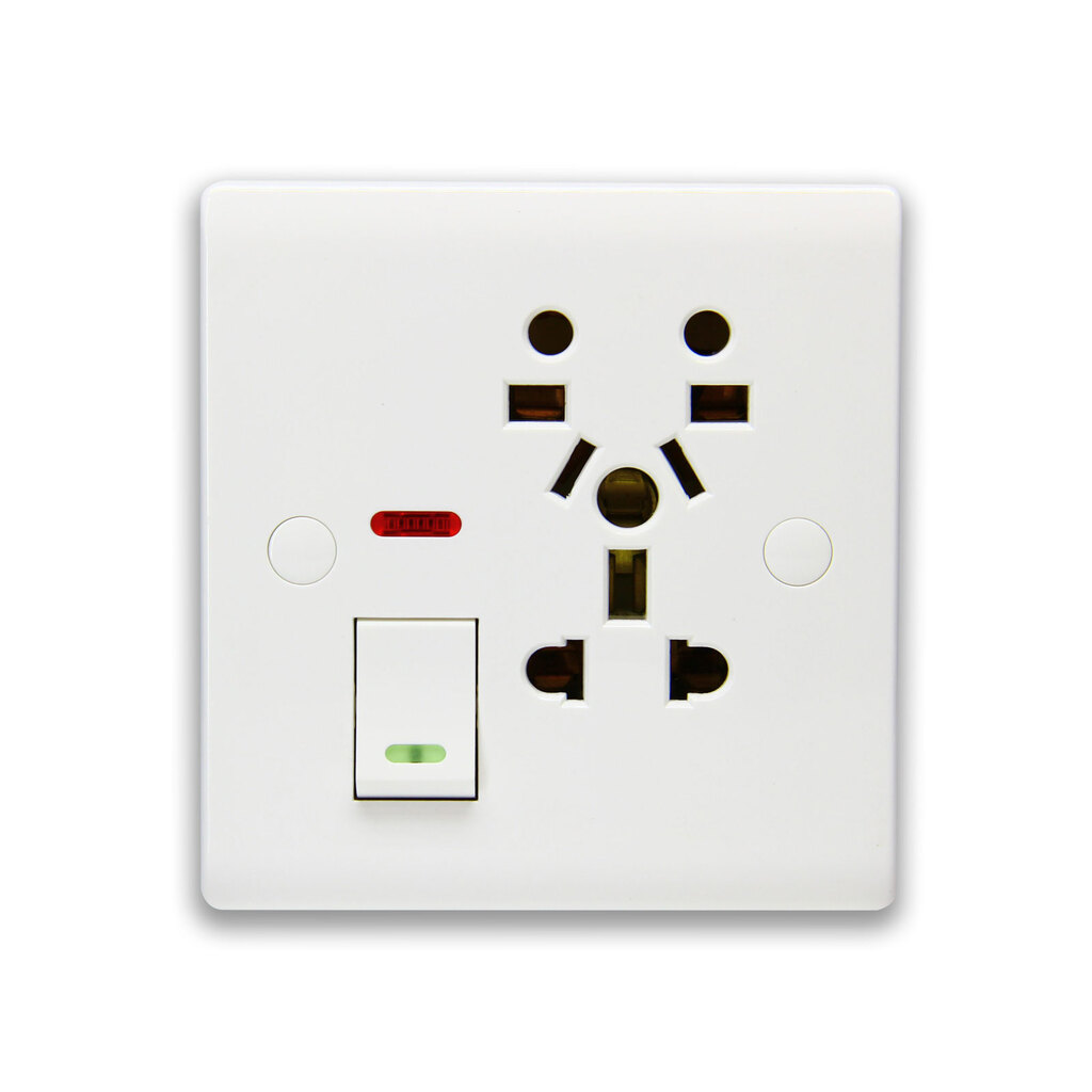 پریز مولتی با کلید تک پل خیام الکتریک مدل قمر