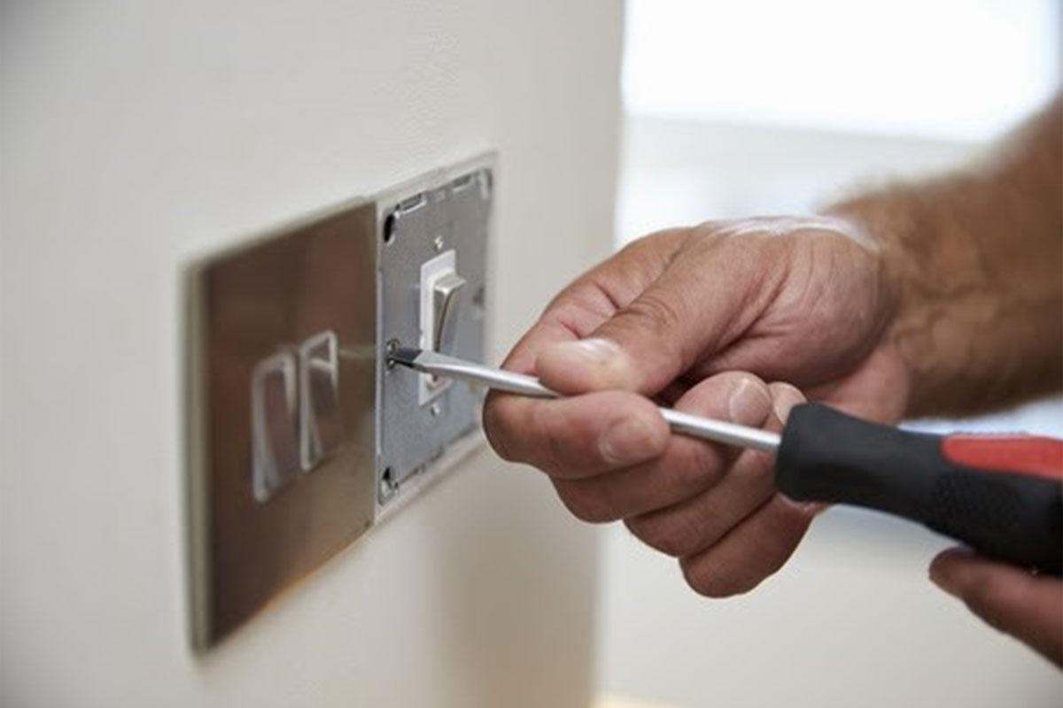 ابزار لازم برای نصب کلید و پریز برق