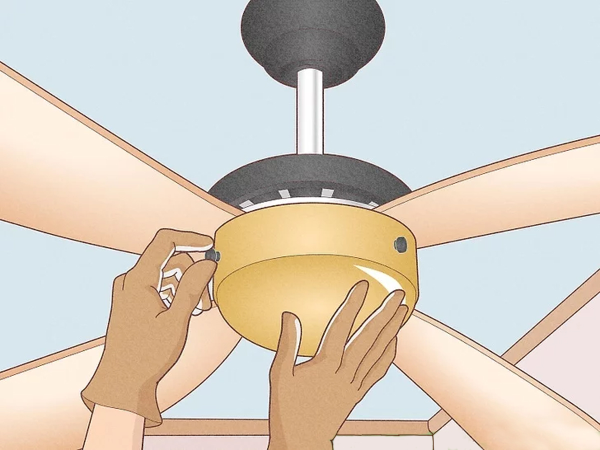 تعویض لامپ پنکه سقفی