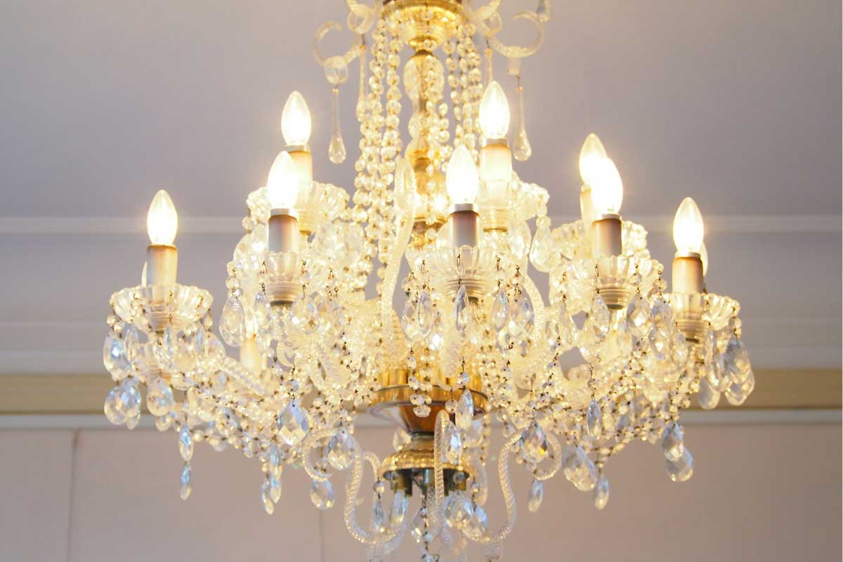 رنگ نور زرد برای لوستر