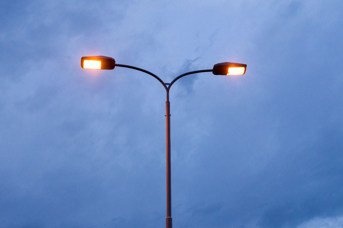 چراغ خیابانی چیست