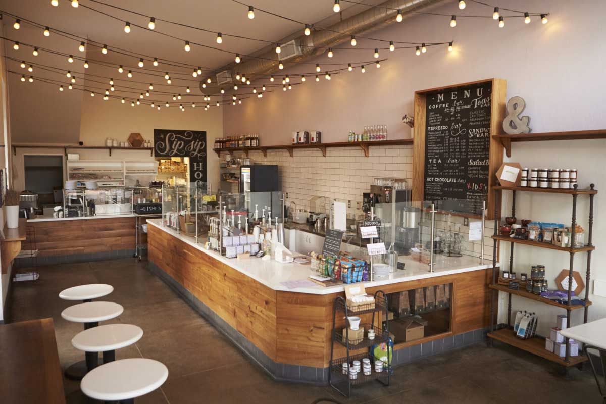 نورپردازی کافی شاپ براساس تم و سبک‌های مختلف