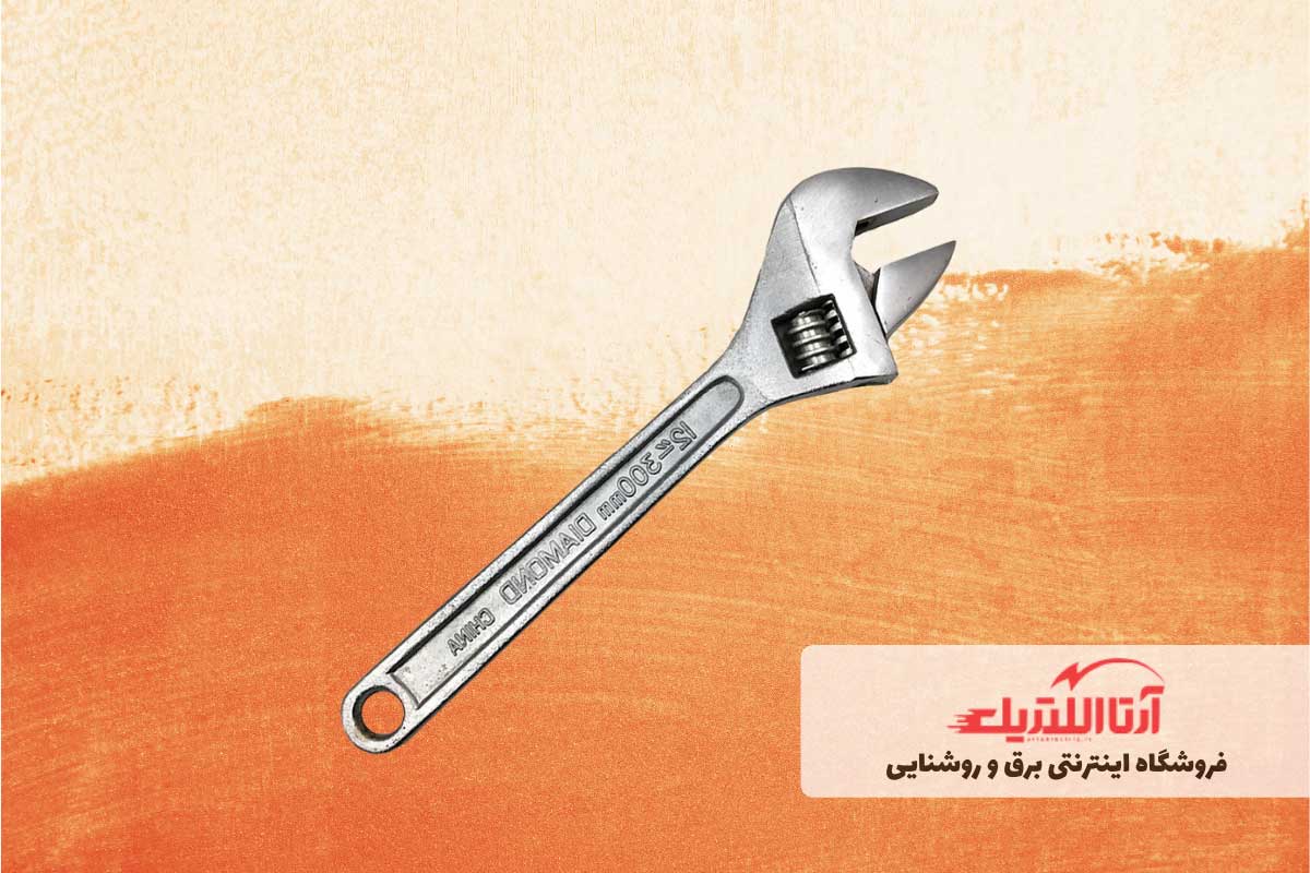 آچار فرانسه برای نصب و تعمیر پکیج دیواری