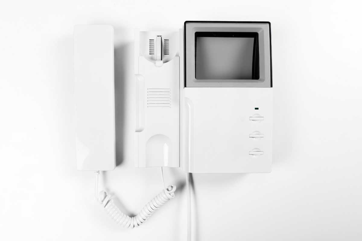 7 تا از بهترین مدل‌های آیفون تصویری سیماران با جدول مقایسه