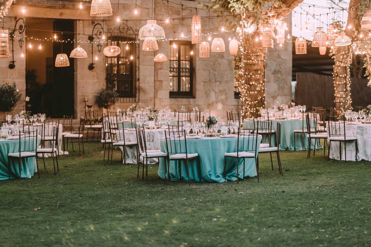 تجهیزات مناسب برای سبک‌های  مختلف نورپردازی تالار