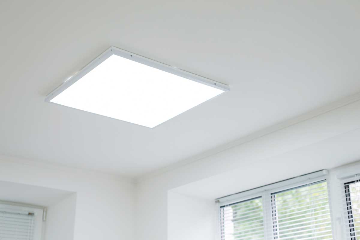 پنل سقفی در تجهیزات نورپردازی عمومی