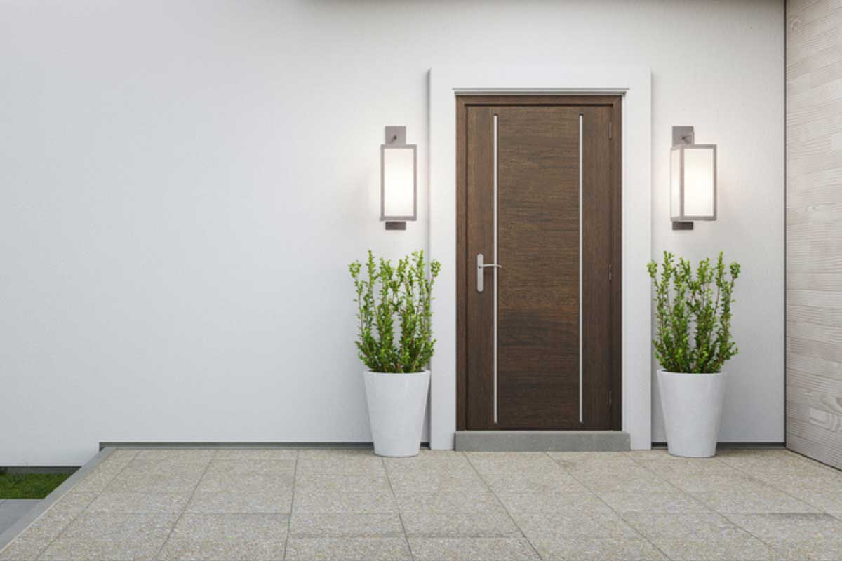 ارتفاع استاندارد چراغ دیواری حیاطی چقدر است؟