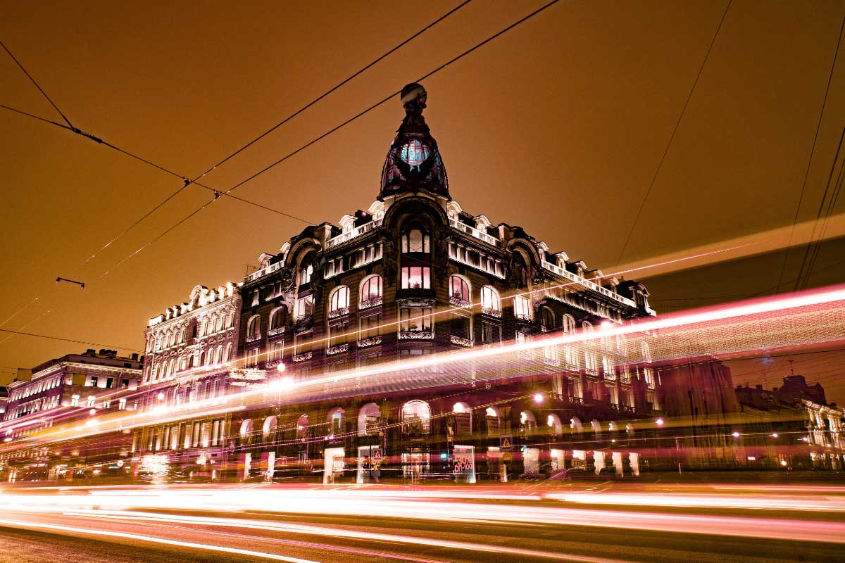 نورپردازی ساختمان با لامپ و چراغ تزئینی