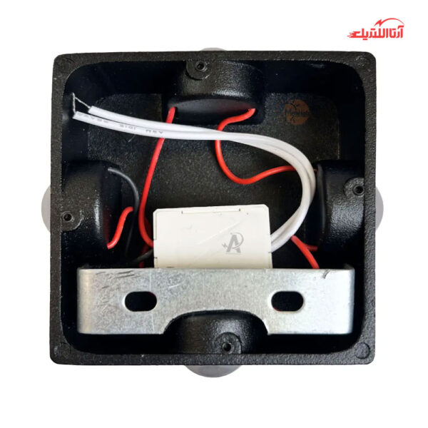 چراغ دیواری دکوراتیو 4 وات چهار طرفه مربع ZFR